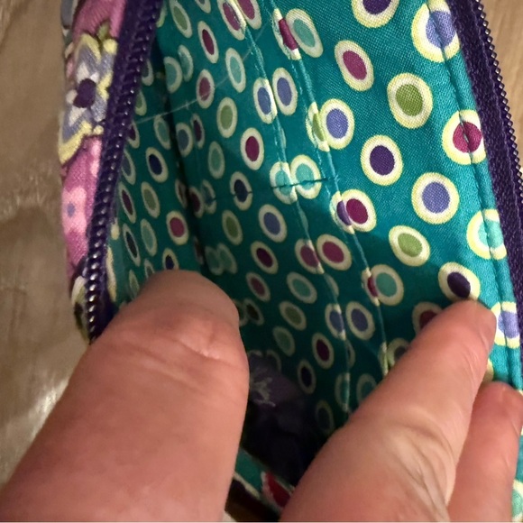 VERA  BRADLEY RETIRED HEATHER PATTERN QUILTED WRISTLET WITH  PUSH LOCK - Picture 5 of 11
